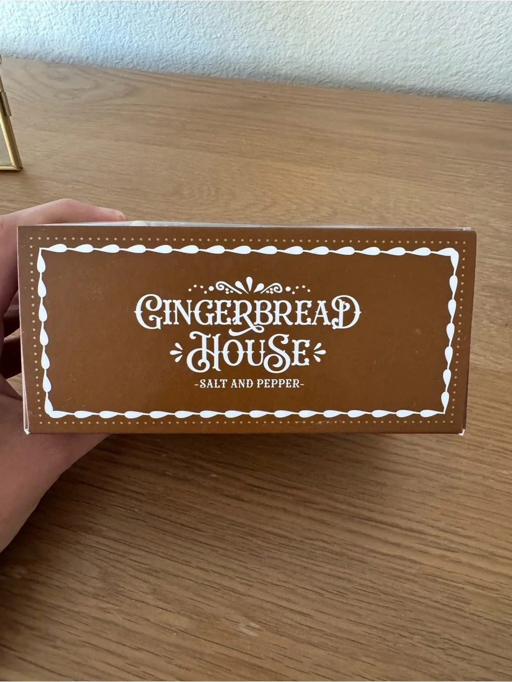 Pottery Barn Gingerbread House Stoneware Salt & Pepper Shakers NEW IN BOX